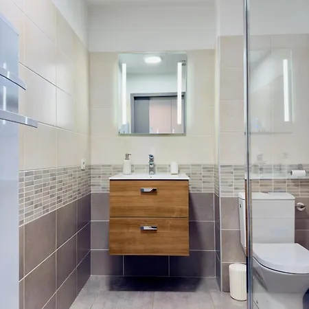 Rare Grand Standing Terrasse Et Jardin - Proche