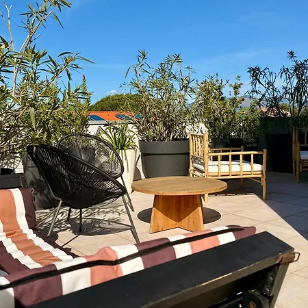 Rare Grand Standing Terrasse Et Jardin - Proche