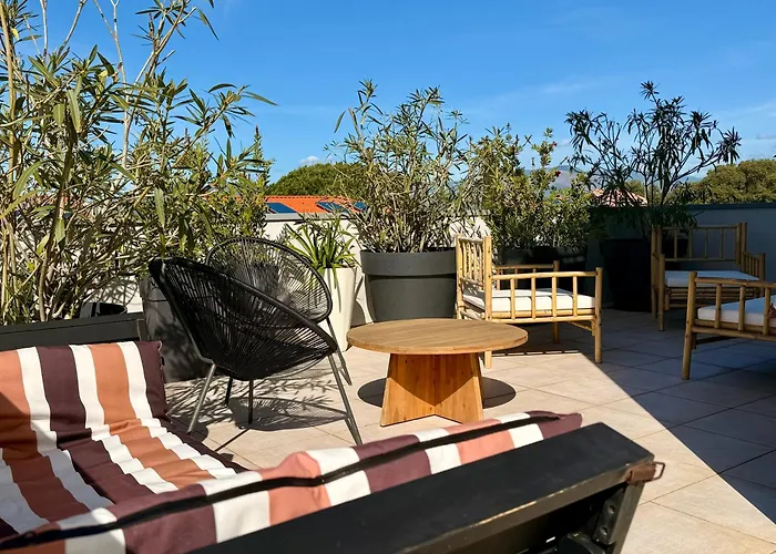 Rare Grand Standing Terrasse Et Jardin - Proche